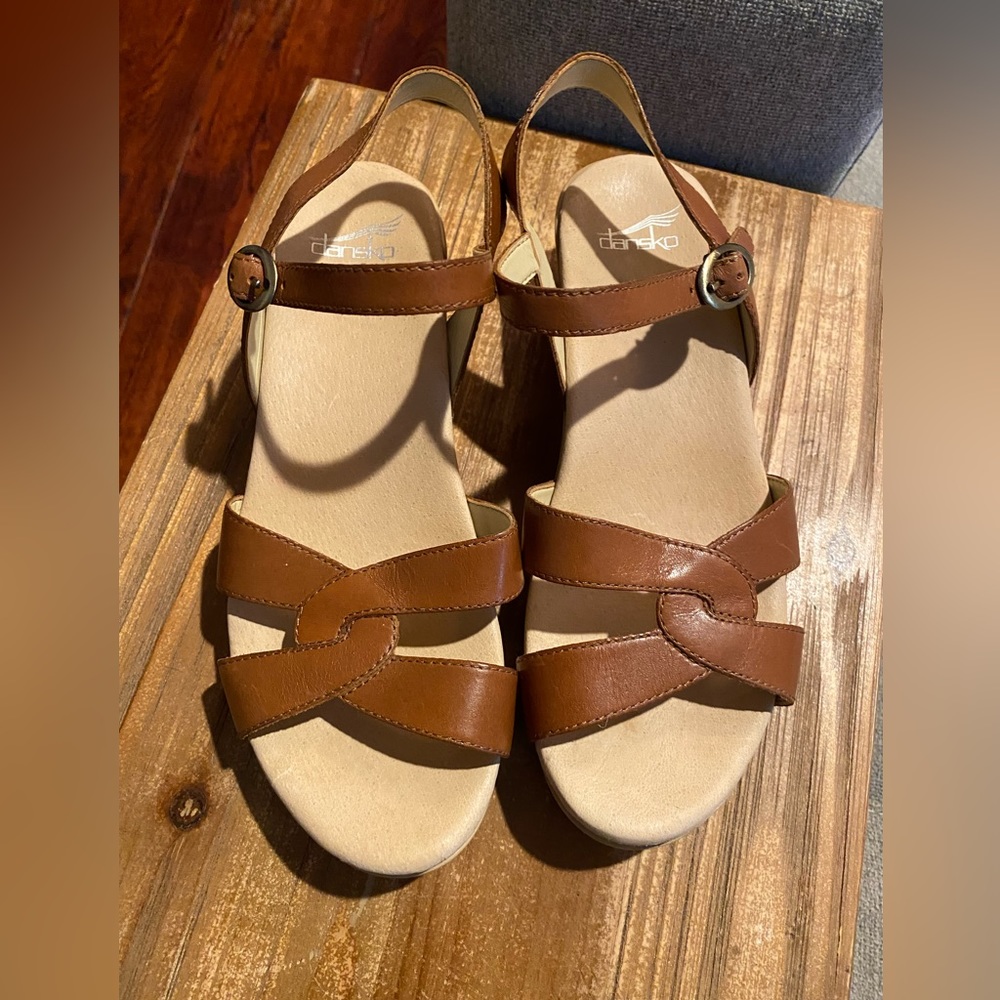 New Dansko KARMEN Tan Buckle Leather Slingback Buckle Sandal Shoe Sz 37 M 6.5-7